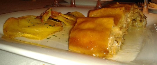 Cochinillo, bien crujiente, en el restaurante Cachetero (foto: Primo)