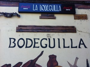 Detalle de la fachada de La Bodeguilla (f: María Mora)