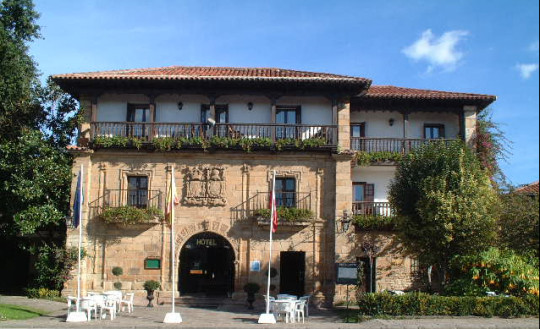 Fachada de Hotel Los Infantes, palacio del Siglo XVIII (foto de su web)