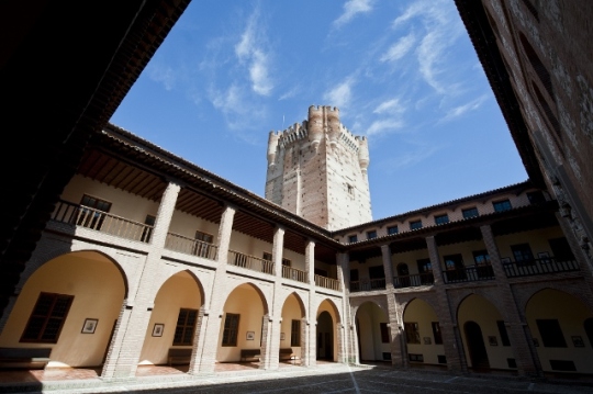 El célebre Castillo de la Mota, visto desde el patio (foto: Miguel Ángel Muñoz Romero)