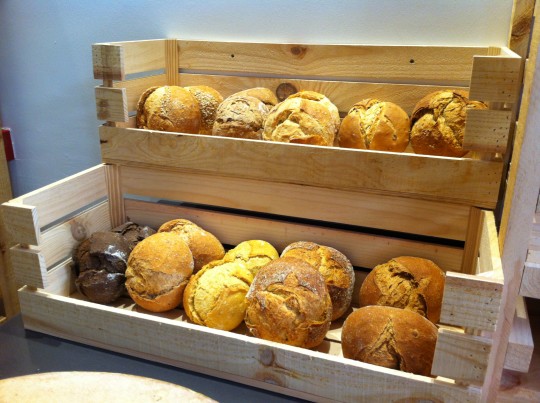 El pan de Saturio Hornillos, otra razón para ir a La Manducateca (foto: Cuchillo)