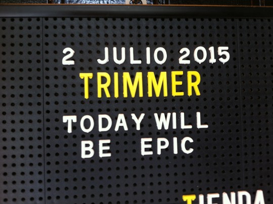 Detalle del letrero que recibe en Trimmer (foto: Cuchillo)