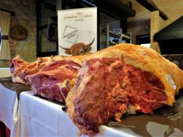 Carne de Ganadería Cabrero, en el Llagar de Colloto (foto: Cuchillo)