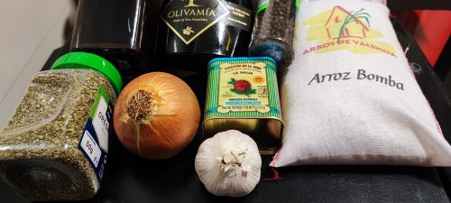 Ingredientes del arroz al adobo (foto: Cuchillo)
